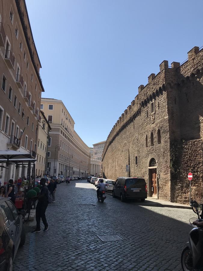 Le Finestre Sul Vaticano Rom Eksteriør billede